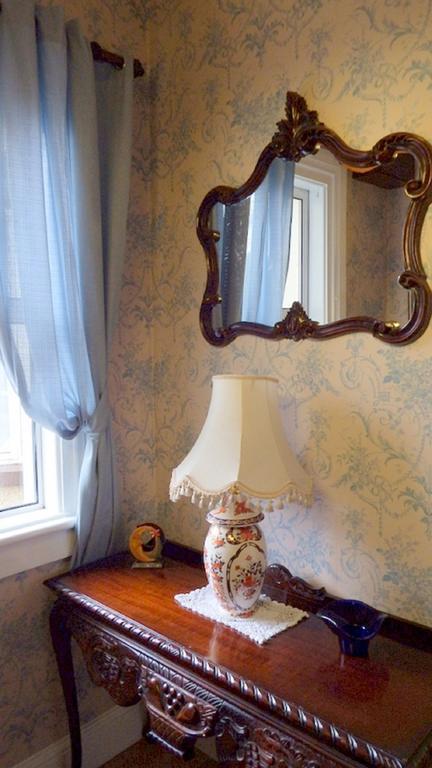 Single Room with Shared Bathroom